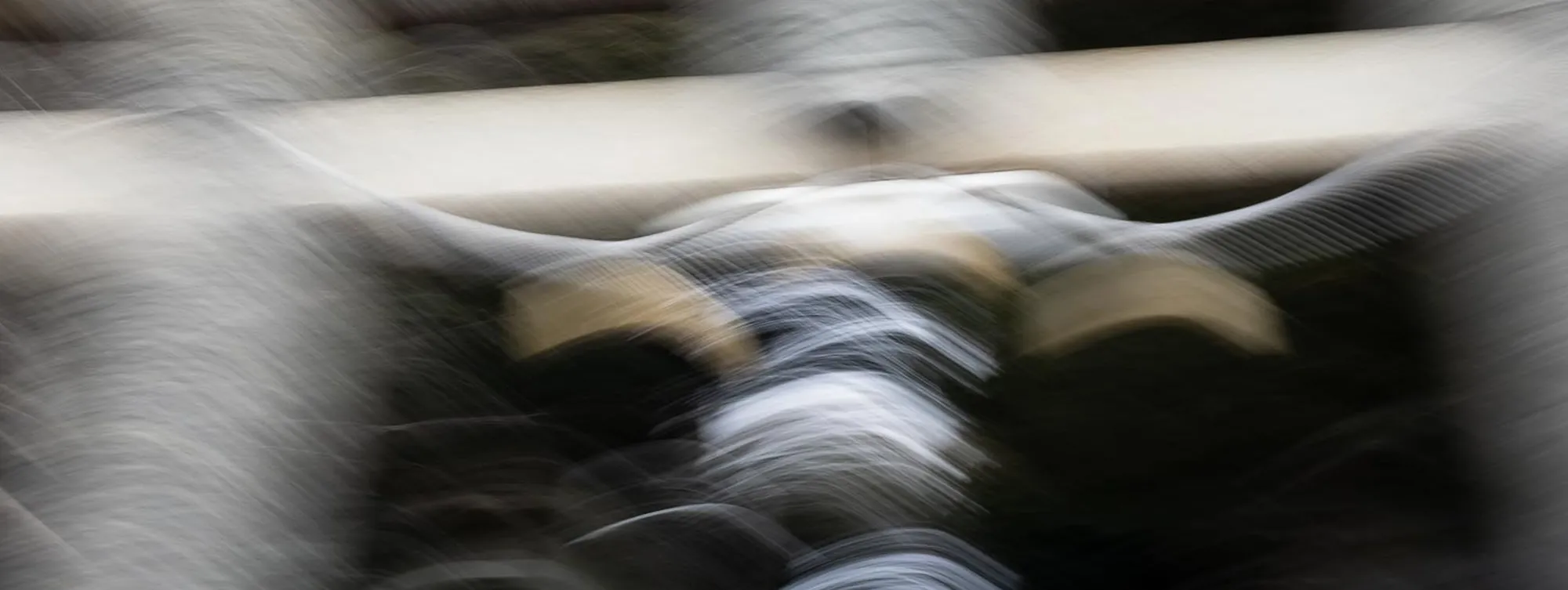 Single image: Guardian – Shikoku: Fragmented Worlds, ICM photography by Marion Rockstroh-Kruft